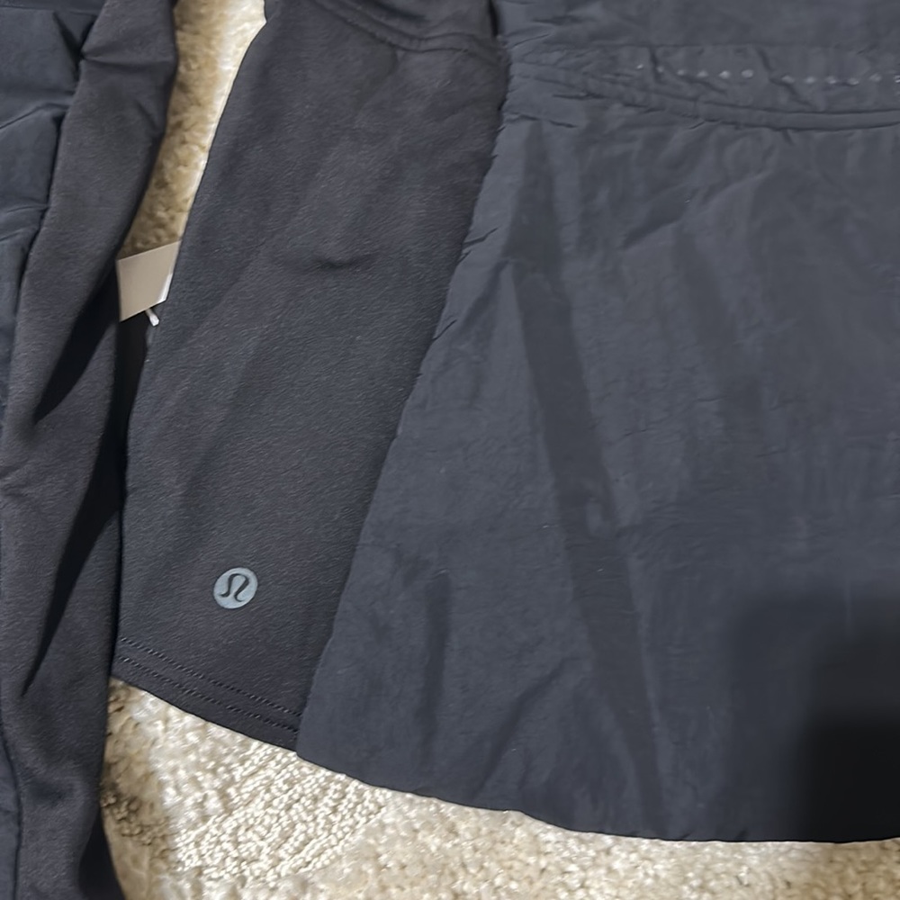 Lululemon Jacket - Picture 5 of 7